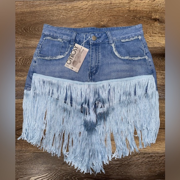 NWT 💙 OYROSY Fringe Distressed Denim Shorts Light Wash Size M - Picture 4 of 12